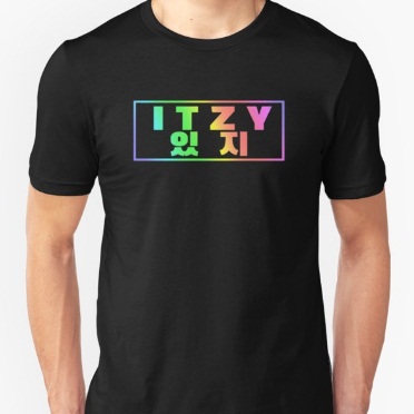 Itzy black T-shirt