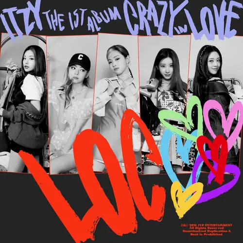 Itzy Crazy in Love Studio Album Cover