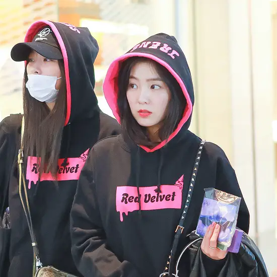 Kpop red shop velvet hoodie